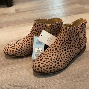 NWT Cat & Jack Kids Booties